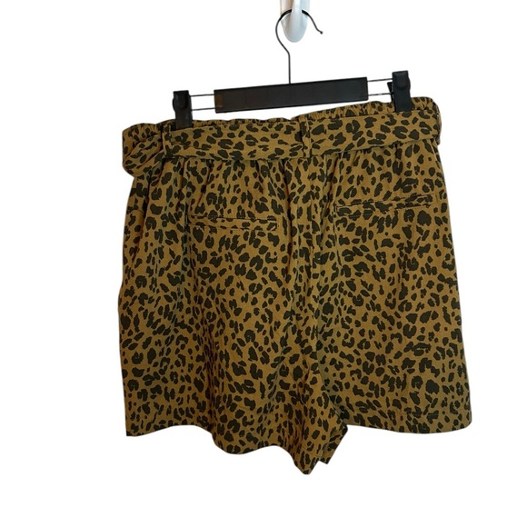 A New Day Leopard Print Pull On Tie Waist Shorts - Picture 2 of 4